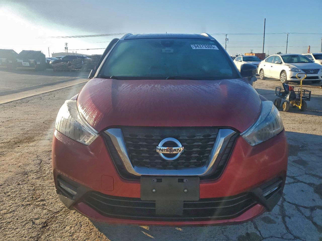 NISSAN KICKS SR