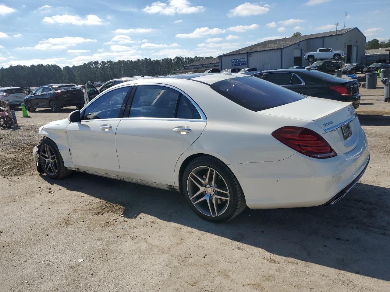 MERCEDES-BENZ S-CLASS 550