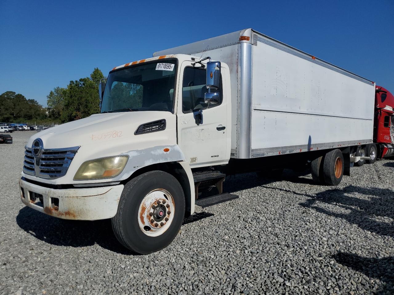 Lot #3285594306 2008 HINO HINO 268