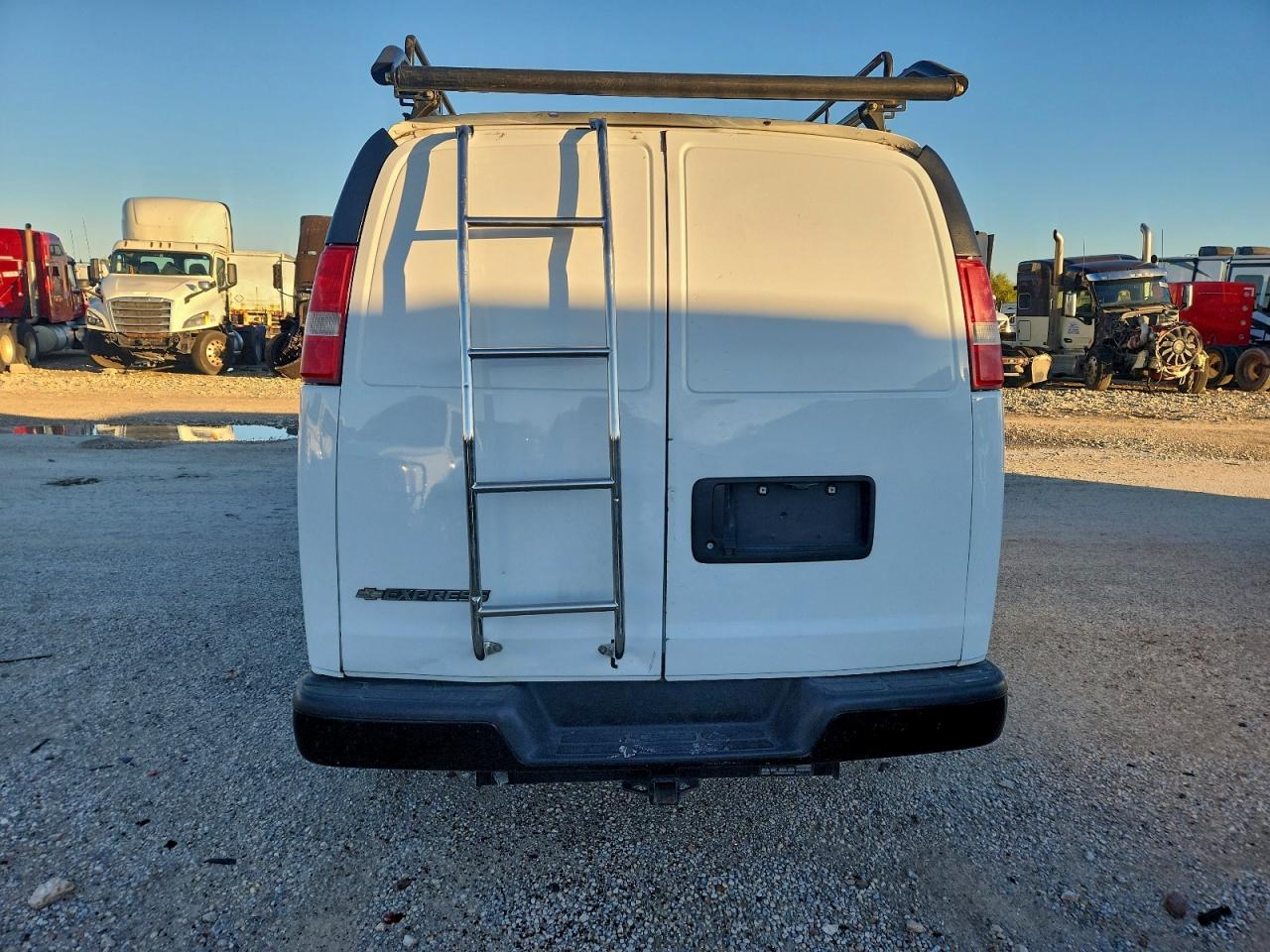 CHEVROLET EXPRESS G2