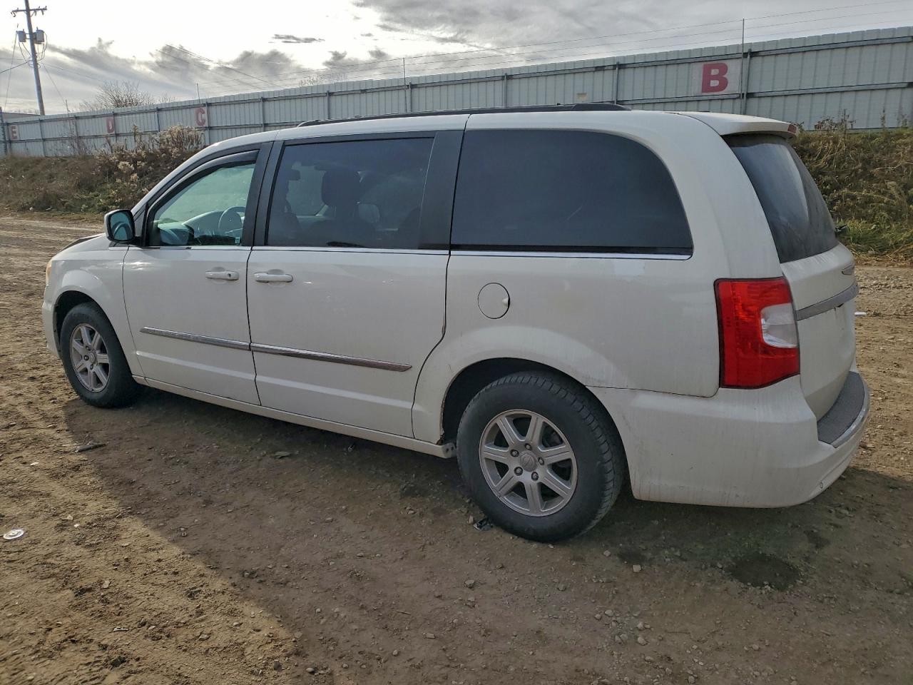 CHRYSLER TOWN & COUNTRY TOURING