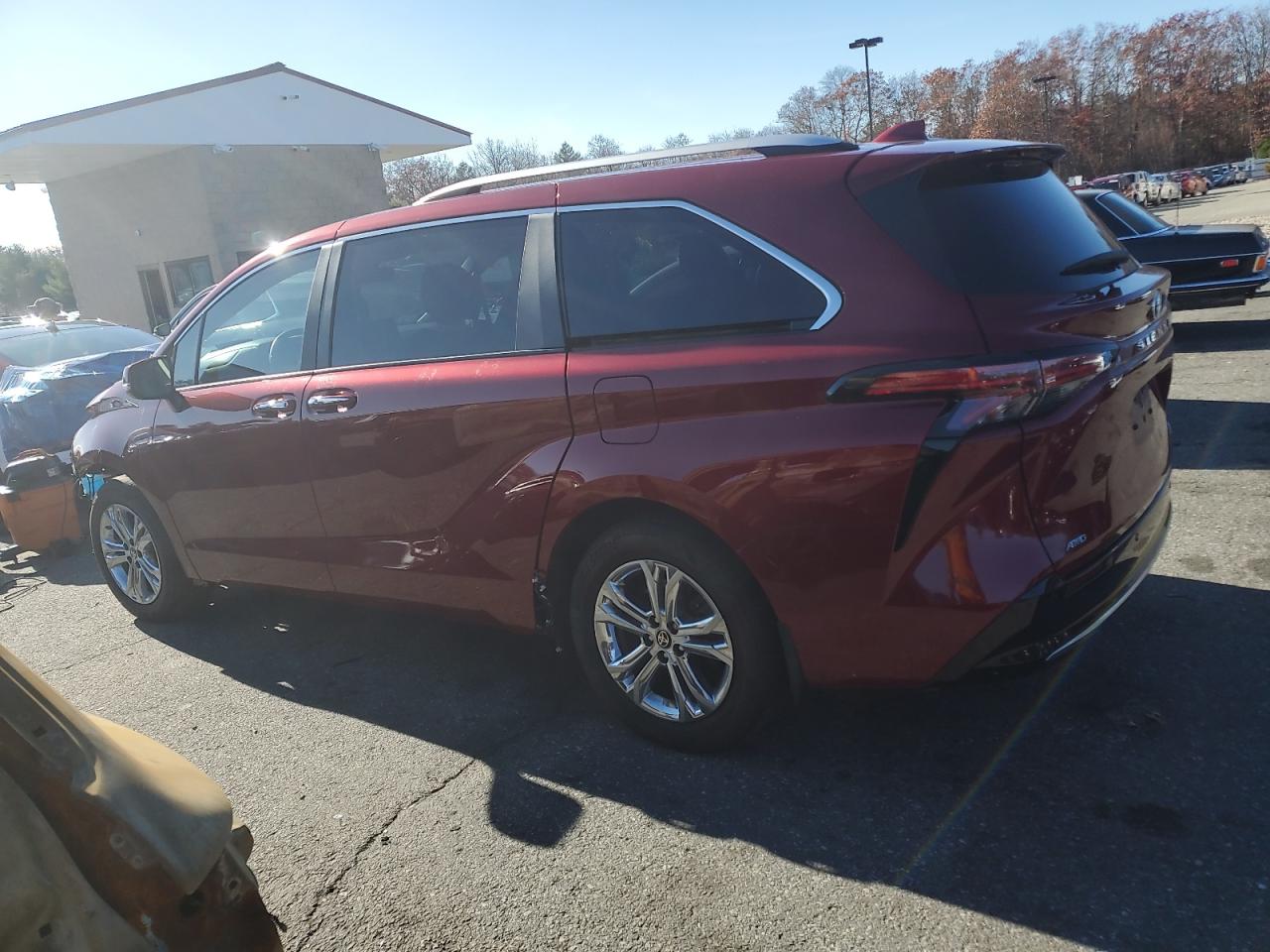 TOYOTA SIENNA LIMITED