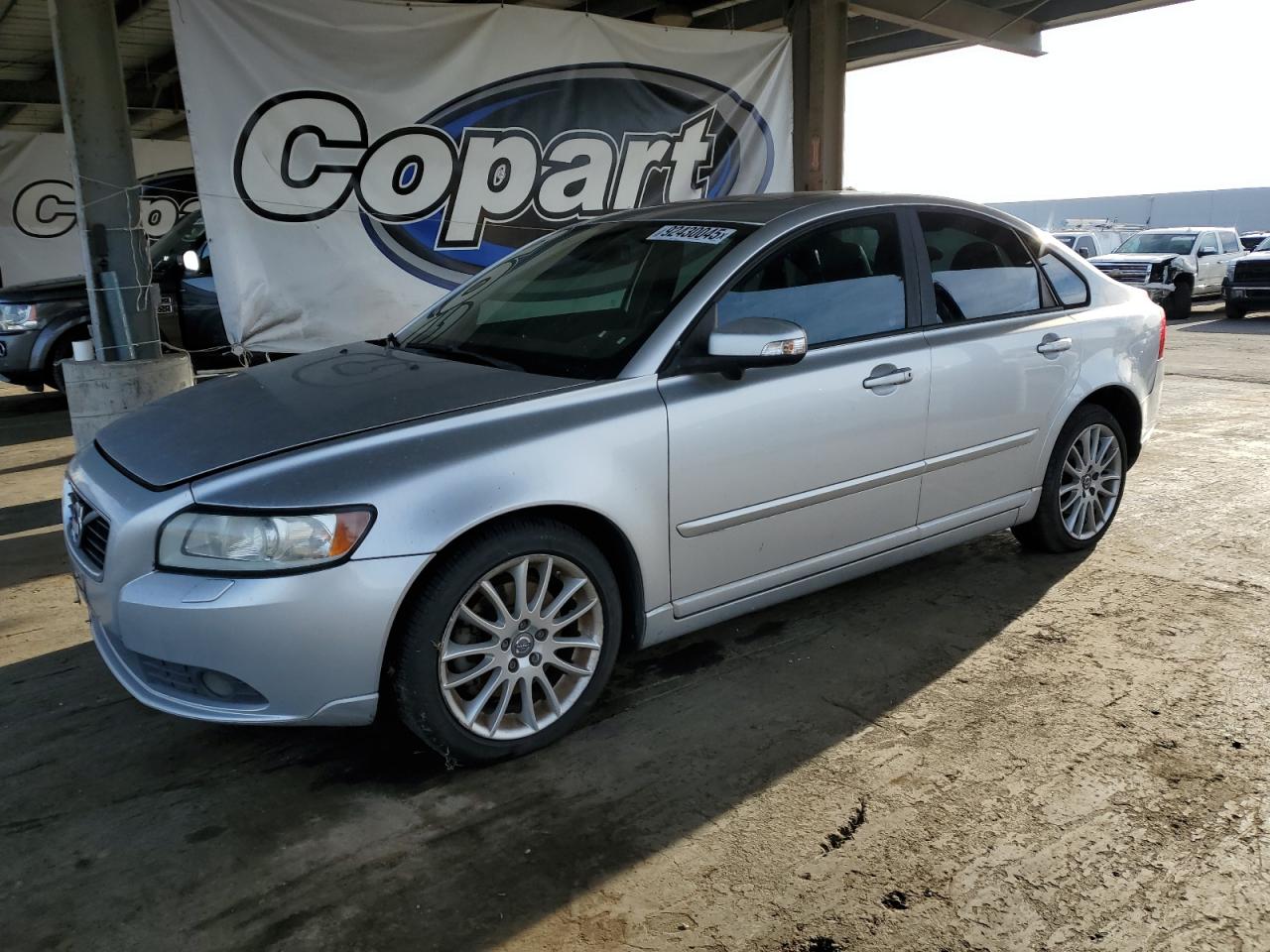 VOLVO S40 T5