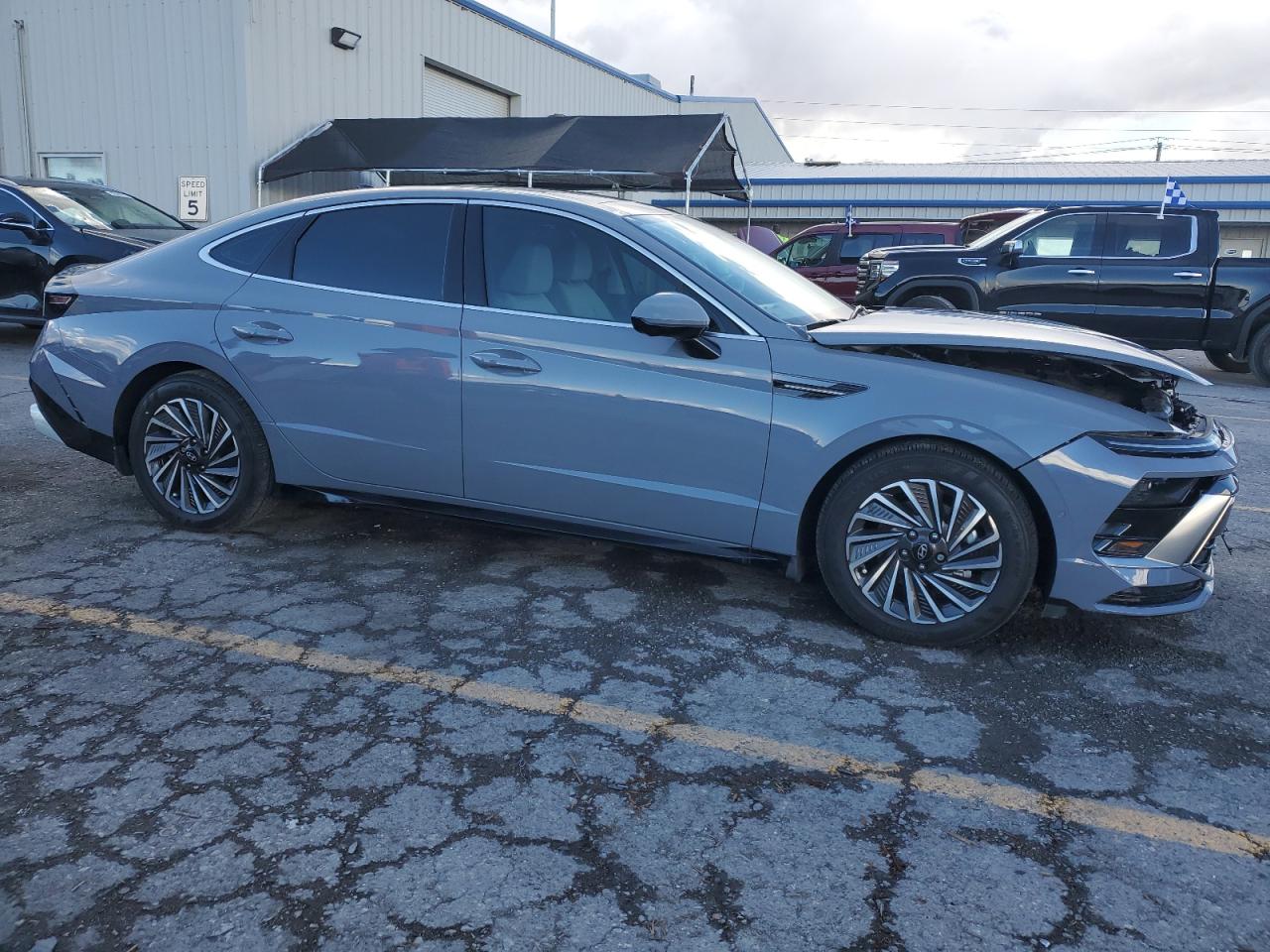 HYUNDAI SONATA HYBRID