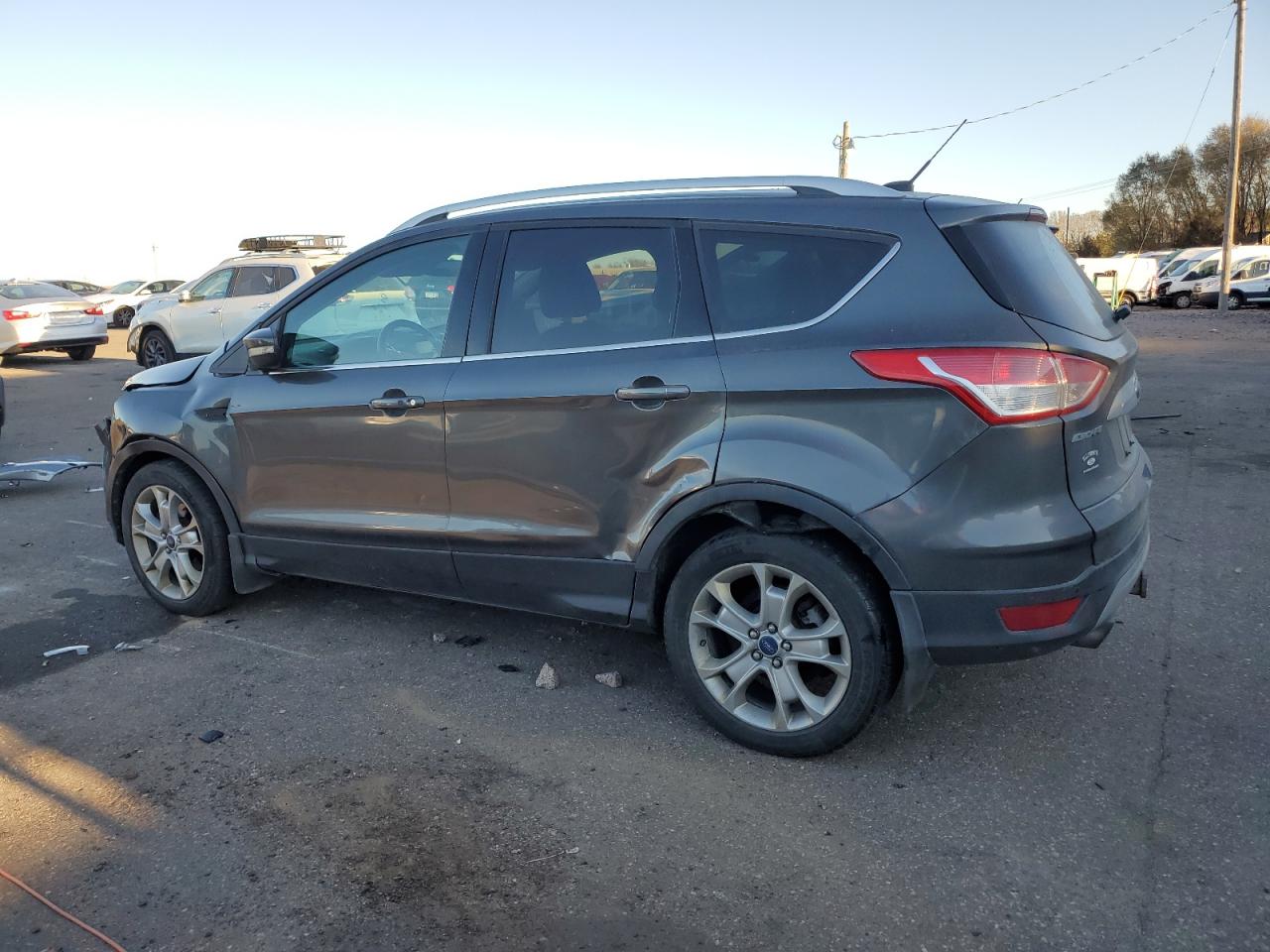 FORD ESCAPE TITANIUM