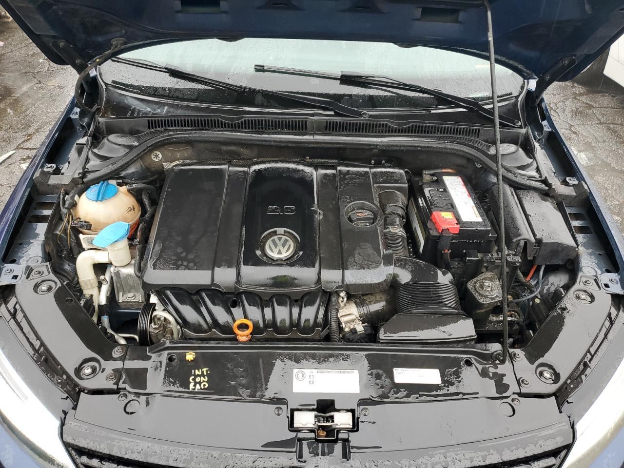 Lot #3305315314 2011 VOLKSWAGEN JETTA SE