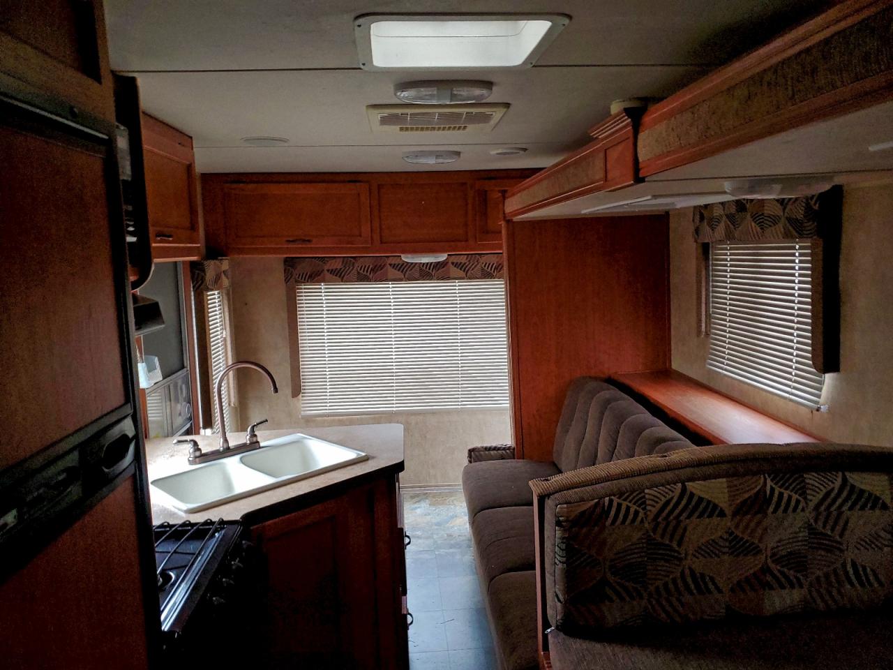 Lot #3302724006 2012 GRA D TRAILER