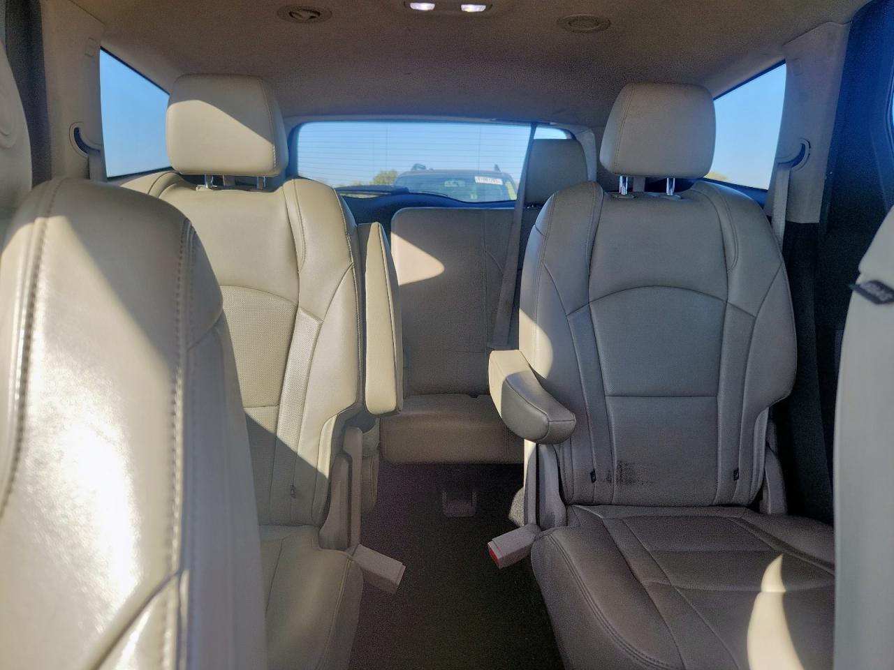 BUICK ENCLAVE ESSENCE