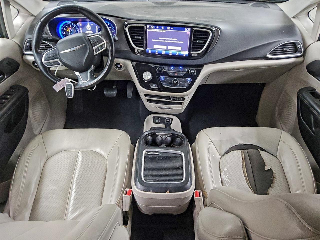 CHRYSLER PACIFICA TOURING L