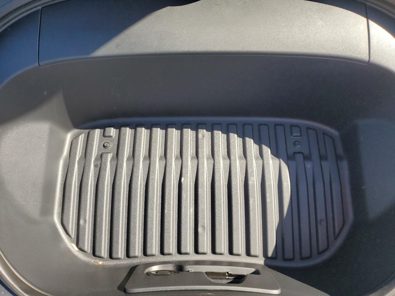 Lot #3302799920 2024 TESLA MODEL 3