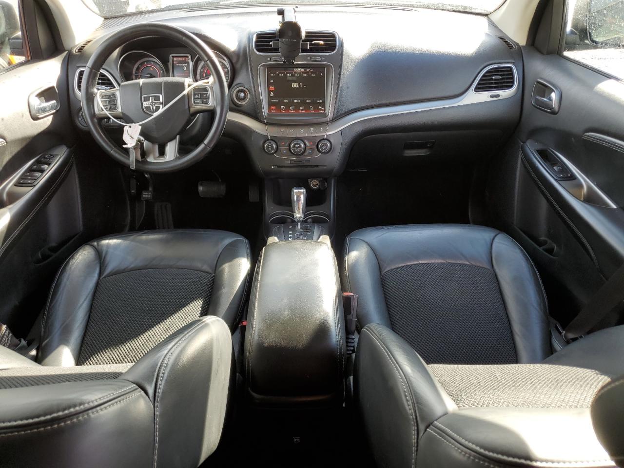 DODGE JOURNEY CROSSROAD