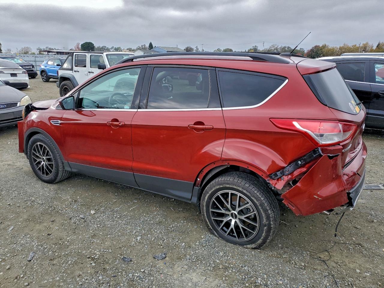FORD ESCAPE SE
