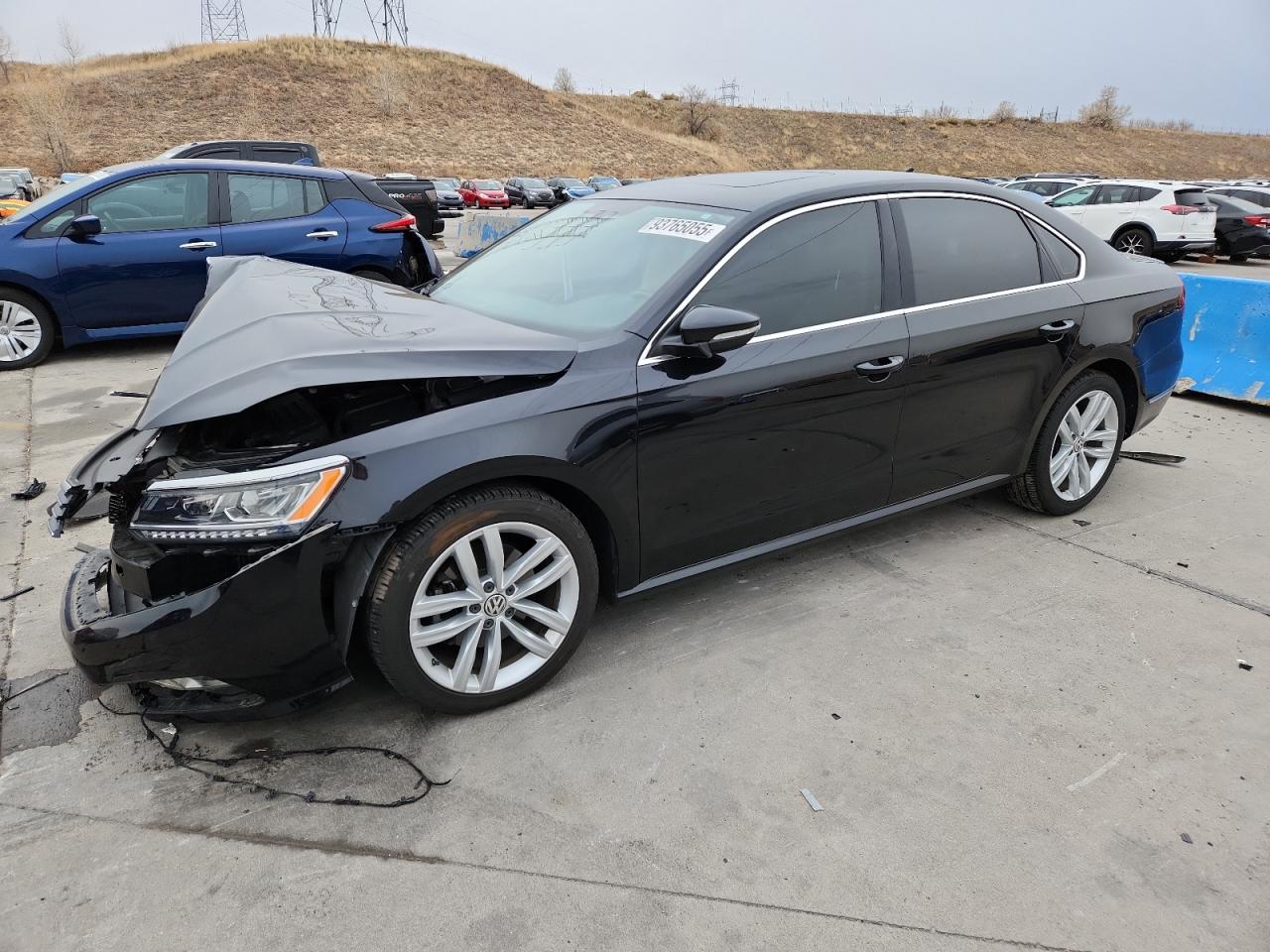 VOLKSWAGEN PASSAT SE