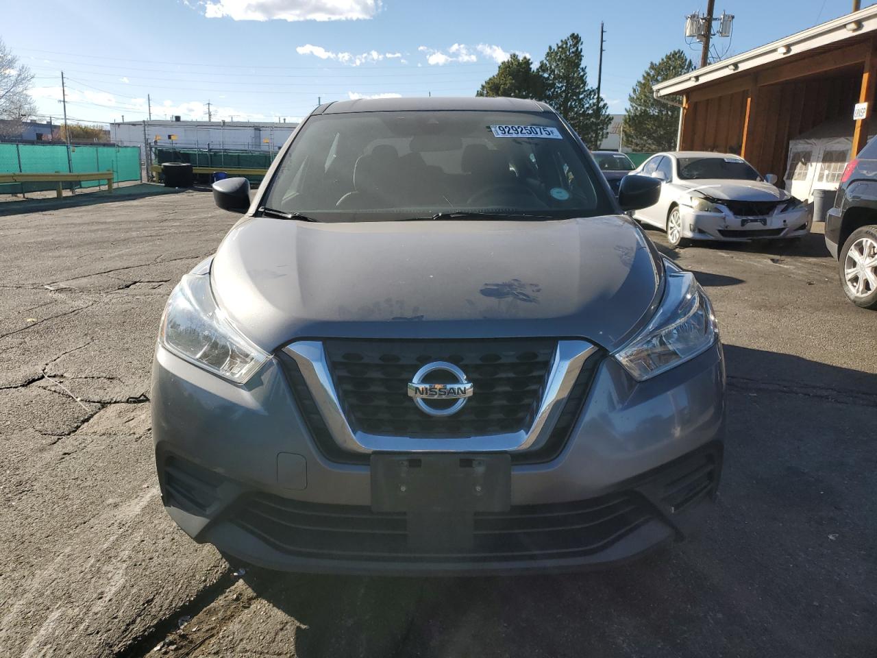 NISSAN KICKS S