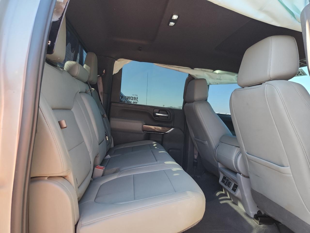 CHEVROLET SILVERADO K3500 LT