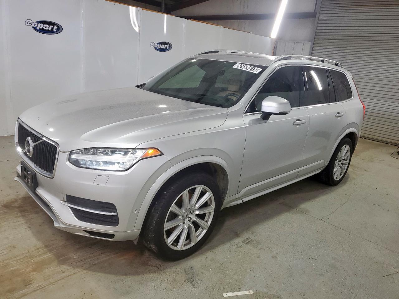 VOLVO XC90 T6 MOMENTUM