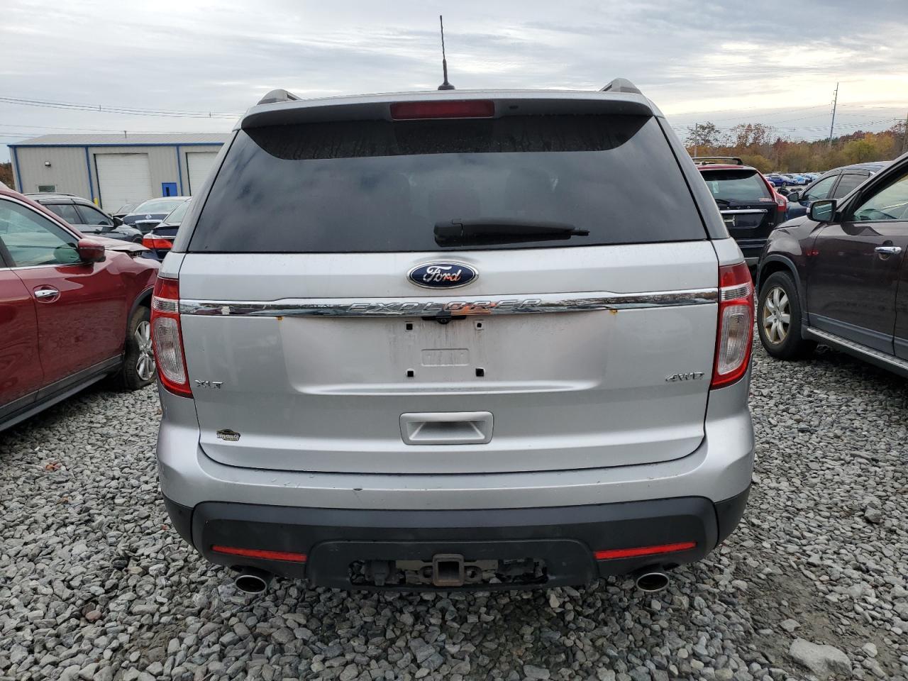 FORD EXPLORER XLT