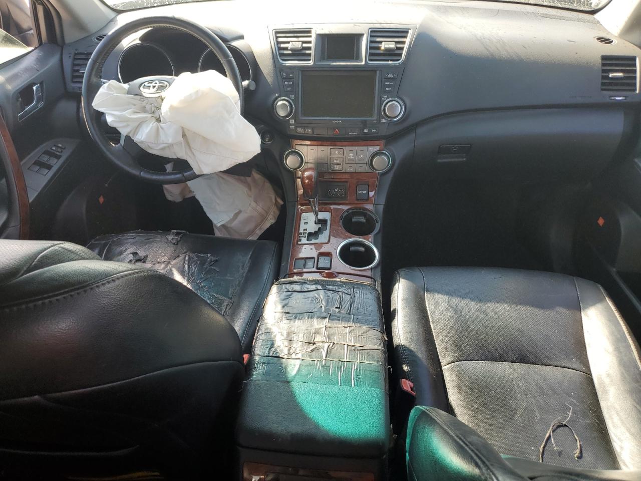 TOYOTA HIGHLANDER LIMITED