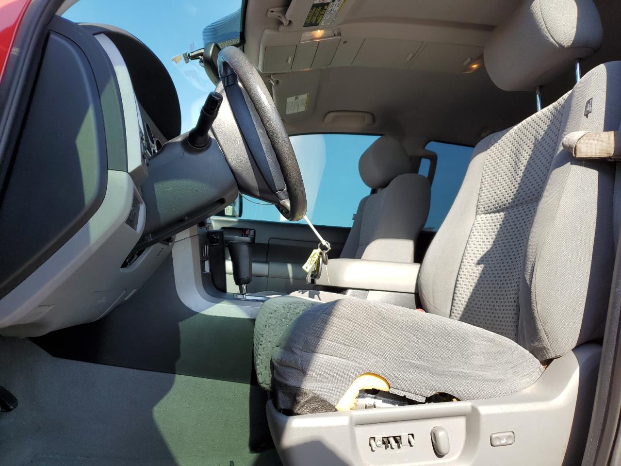 TOYOTA TUNDRA DOUBLE CAB SR5