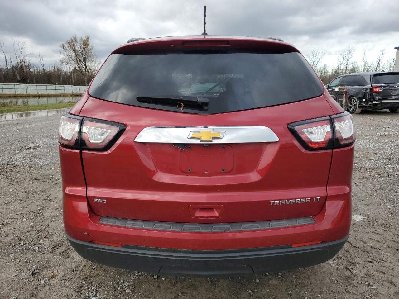 CHEVROLET TRAVERSE LT