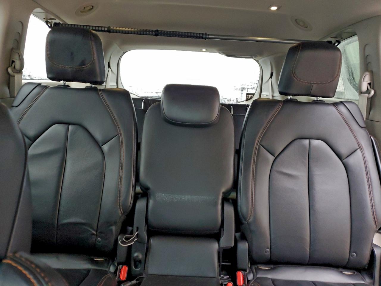 CHRYSLER PACIFICA TOURING L