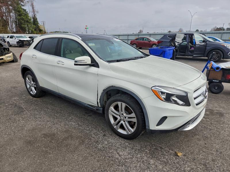 2016 MERCEDES-BENZ GLA 250 4M #3304540443