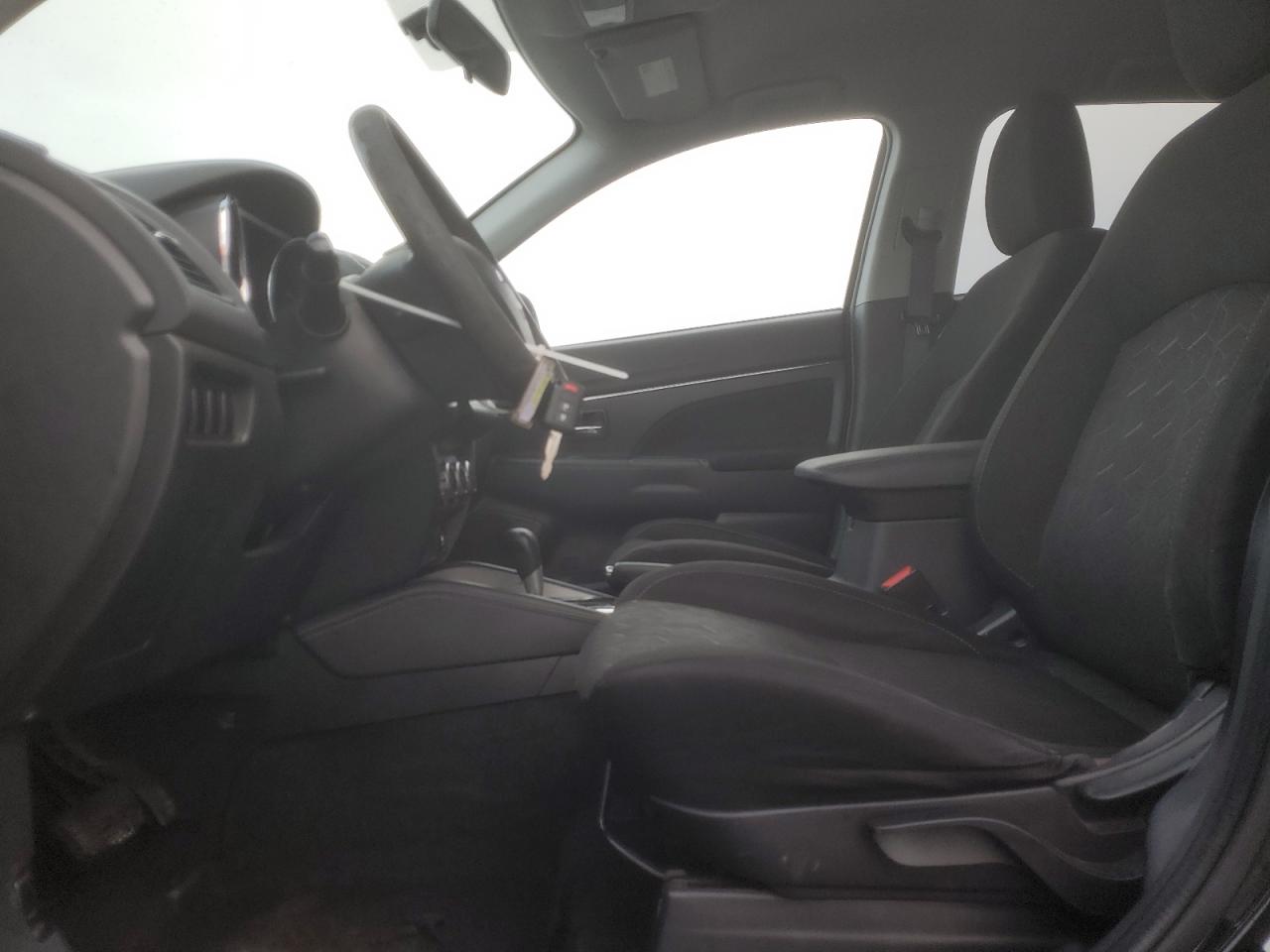 MITSUBISHI OUTLANDER ES