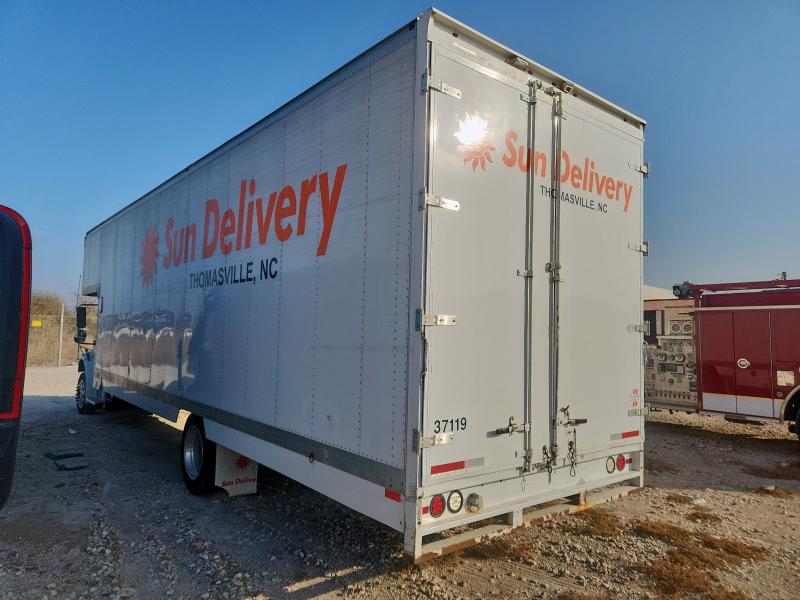 2018 FREIGHTLINER M2 106 MED #3302638006