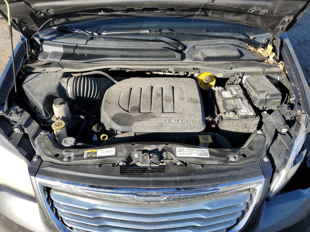 CHRYSLER TOWN & COUNTRY TOURING