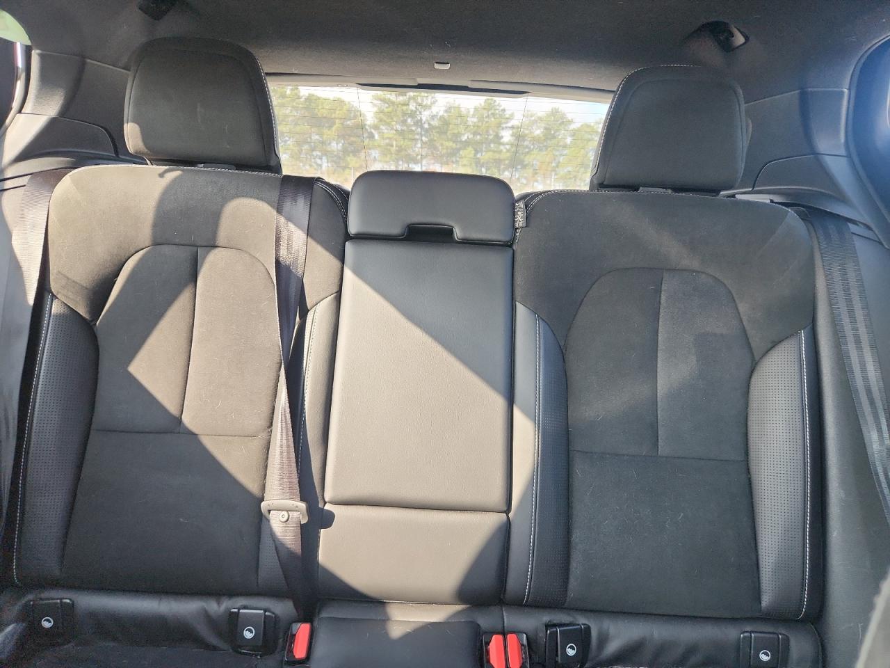 VOLVO XC40 T5 MOMENTUM