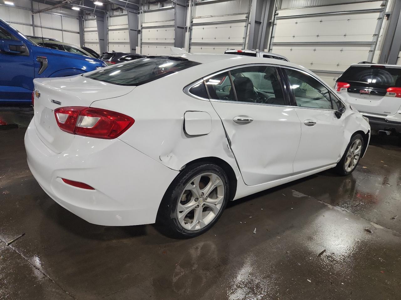 CHEVROLET CRUZE PREMIER