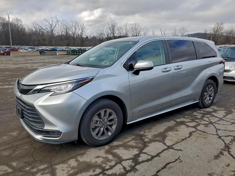 2021 TOYOTA SIENNA LE #3302647071