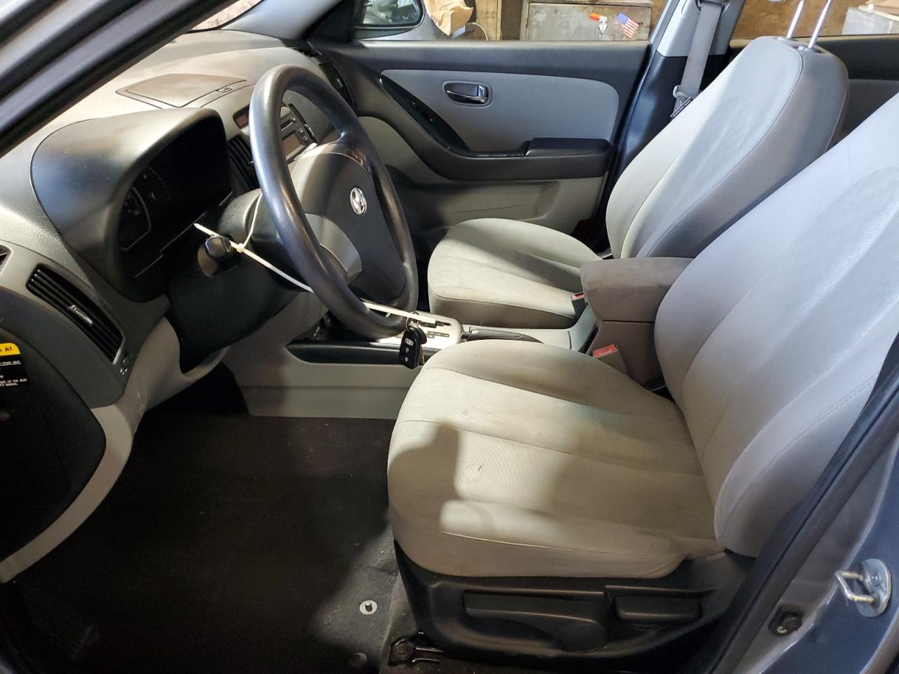 HYUNDAI ELANTRA BLUE