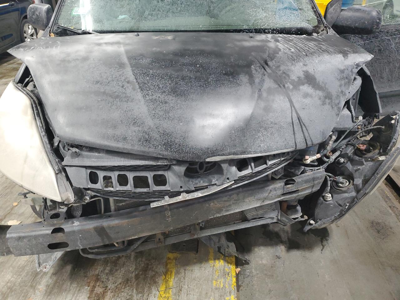 Lot #3284035848 2009 TOYOTA SIENNA CE