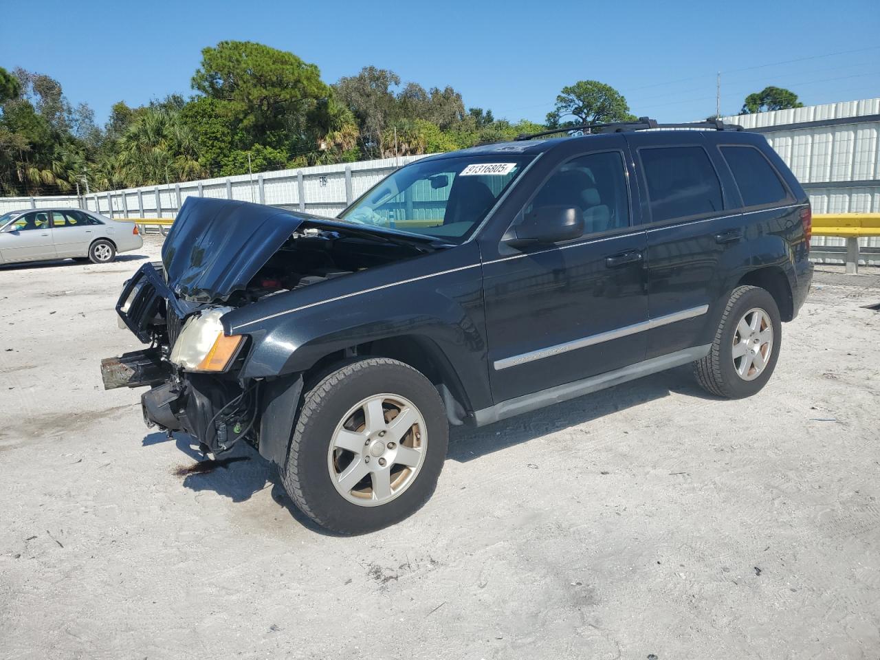 JEEP GRAND CHEROKEE LAREDO