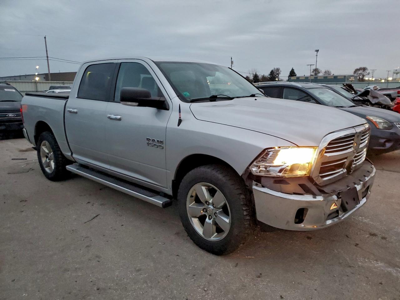 RAM 1500 SLT