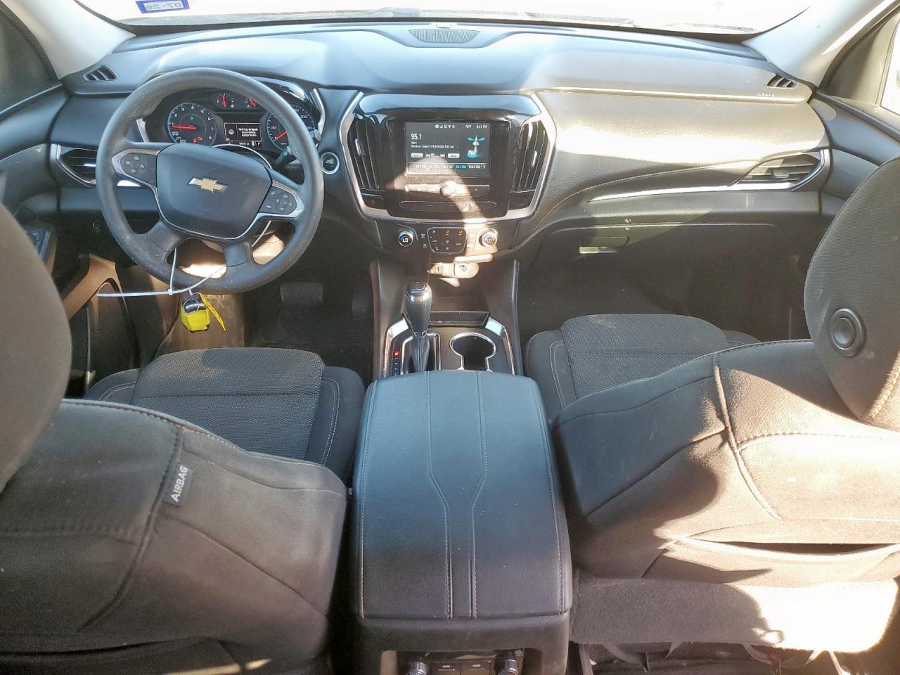 CHEVROLET TRAVERSE LS