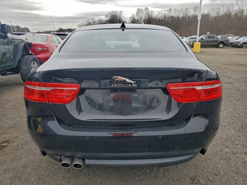 2018 JAGUAR XE PRESTIG #3297013371