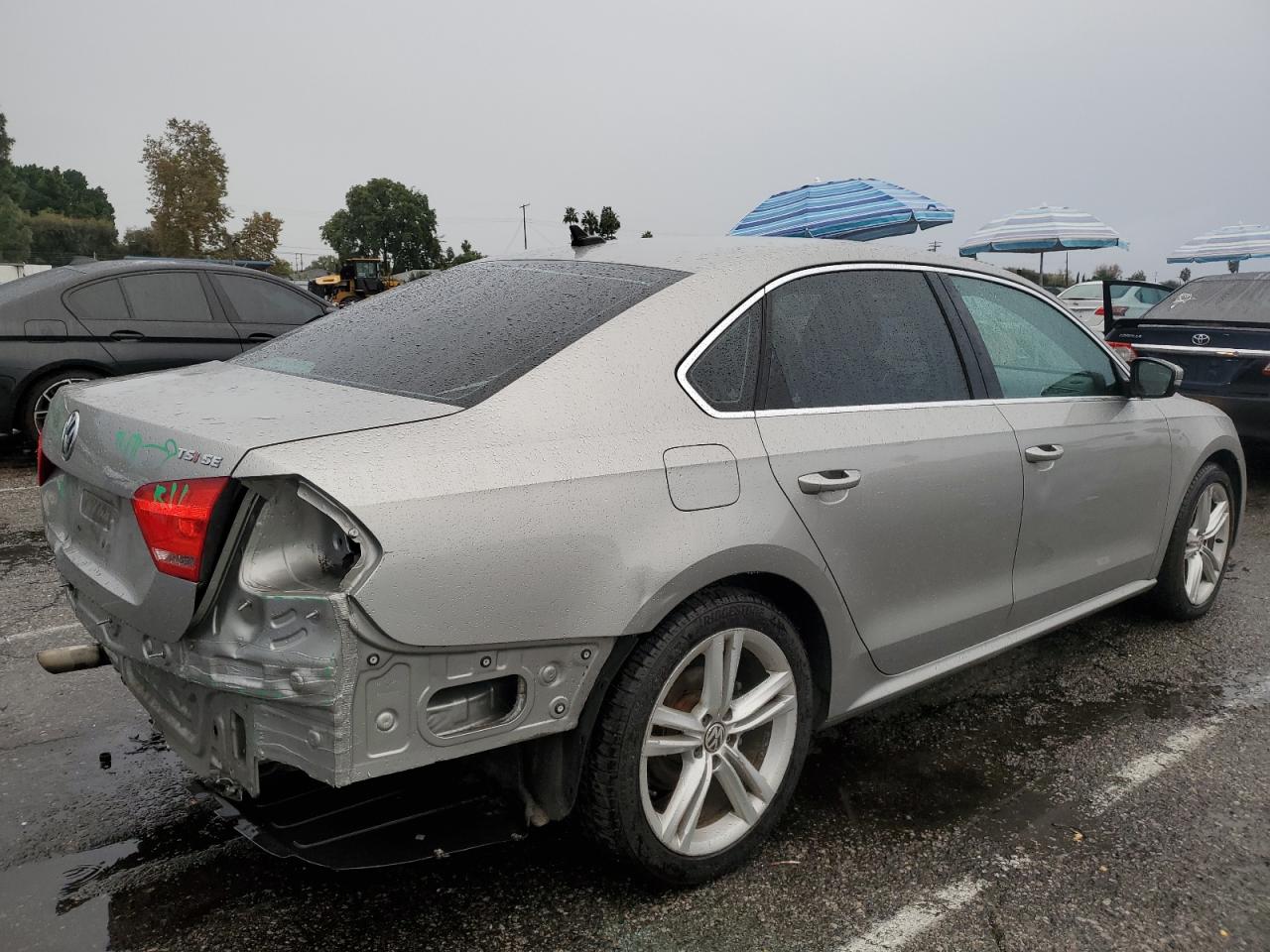 VOLKSWAGEN PASSAT SE