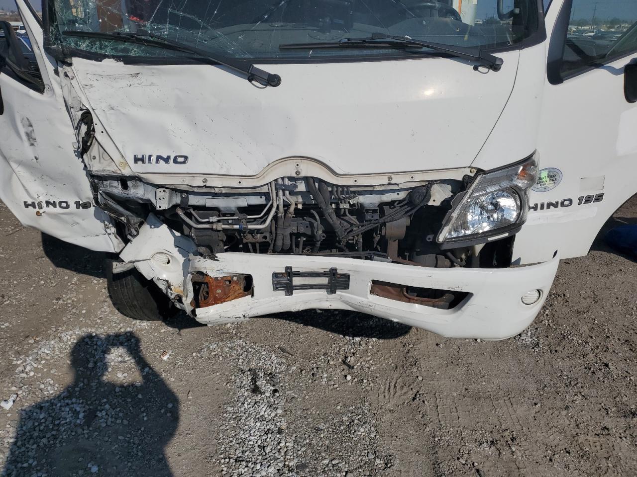 Lot #3293268464 2018 HINO 195