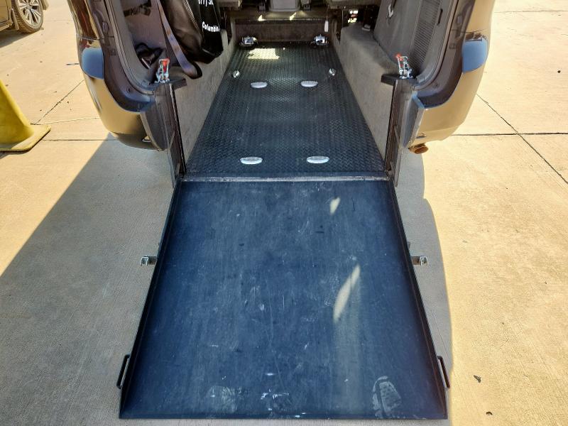 2018 TOYOTA SIENNA LE 5TDKZ3DC5JS903098