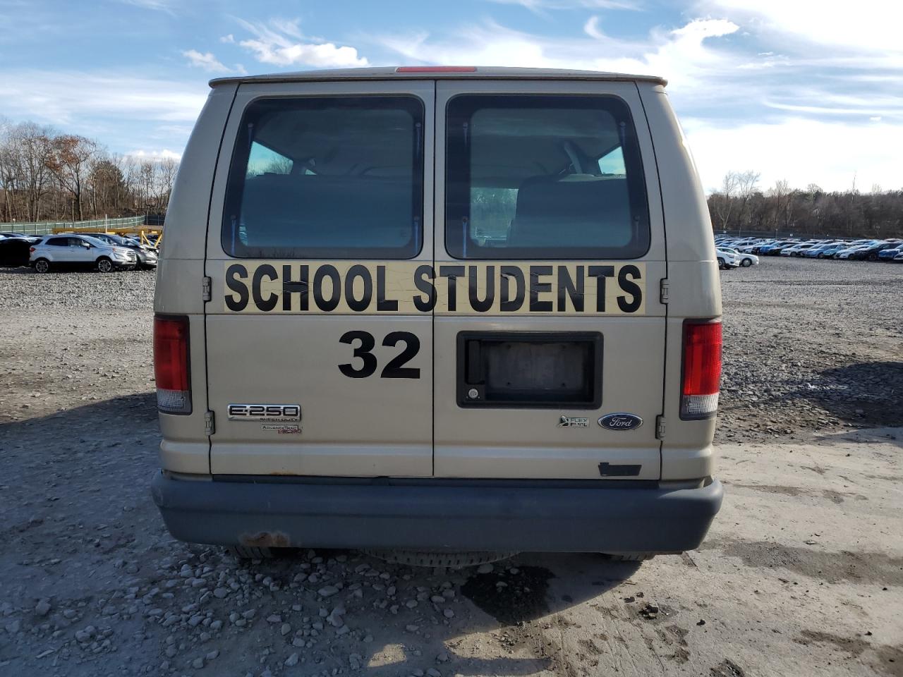 FORD ECONOLINE E250 VAN