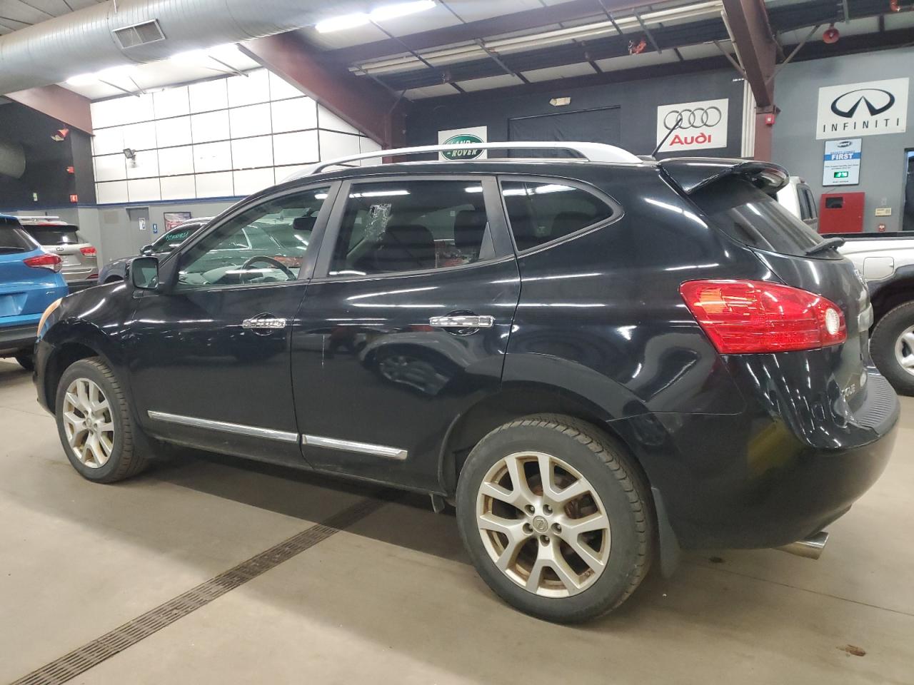 NISSAN ROGUE S
