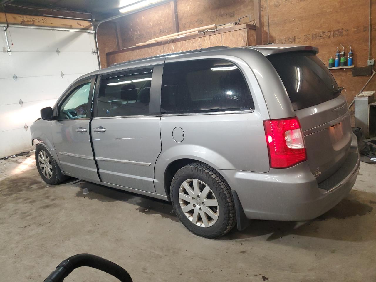 CHRYSLER TOWN & COUNTRY TOURING