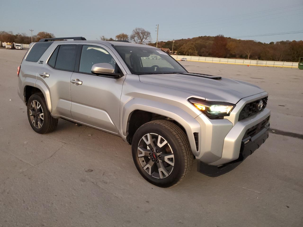 TOYOTA 4RUNNER SR5