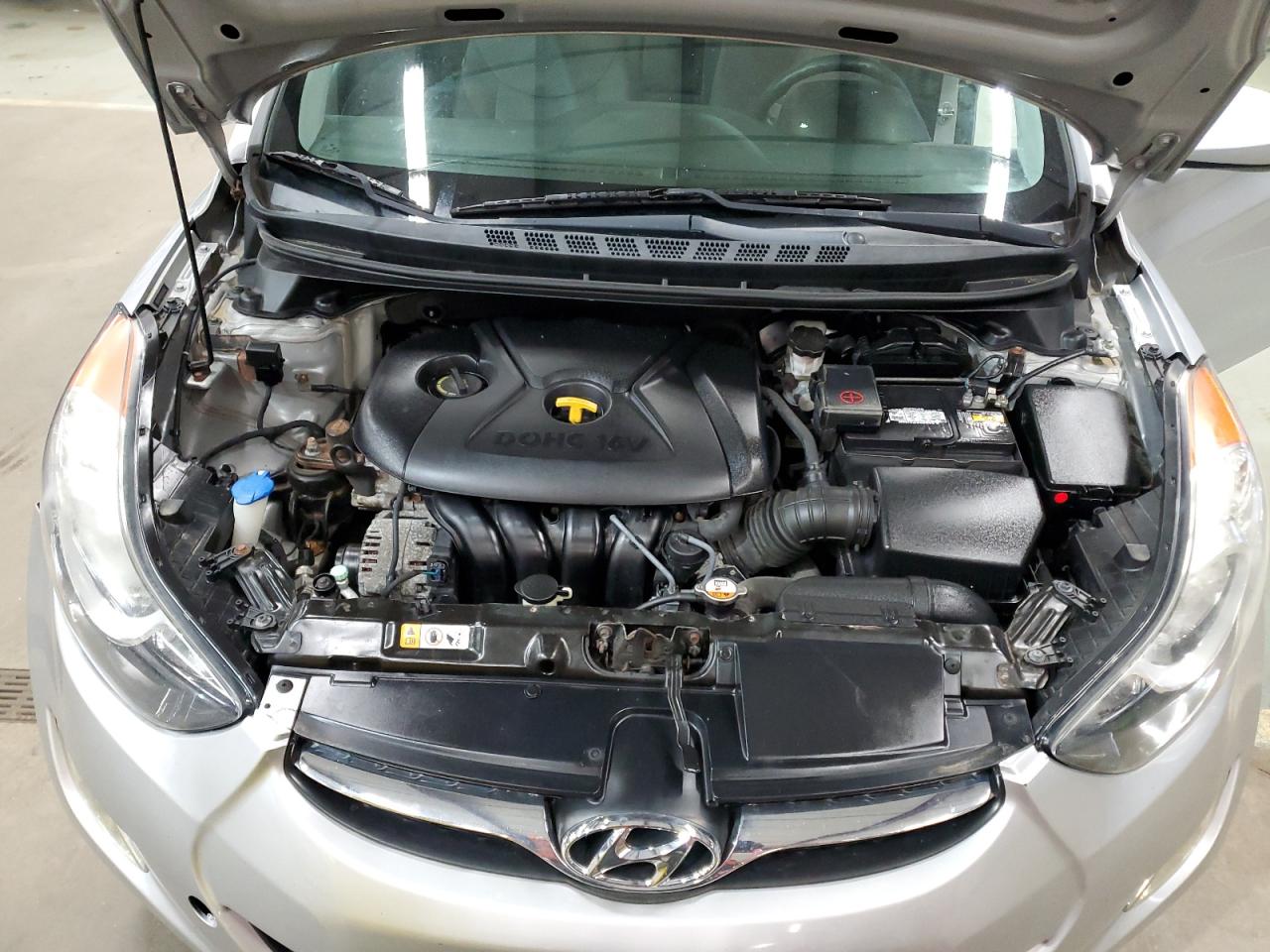 HYUNDAI ELANTRA GLS