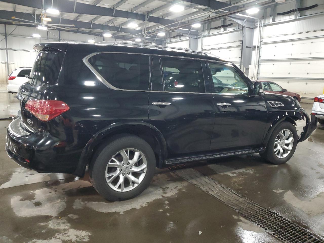INFINITI QX56