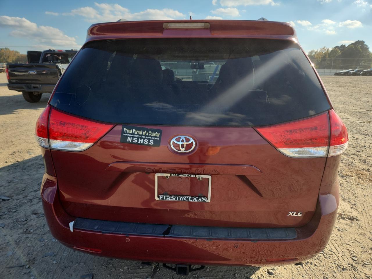 TOYOTA SIENNA XLE