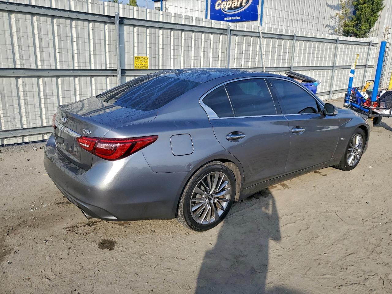 INFINITI Q50 LUXE