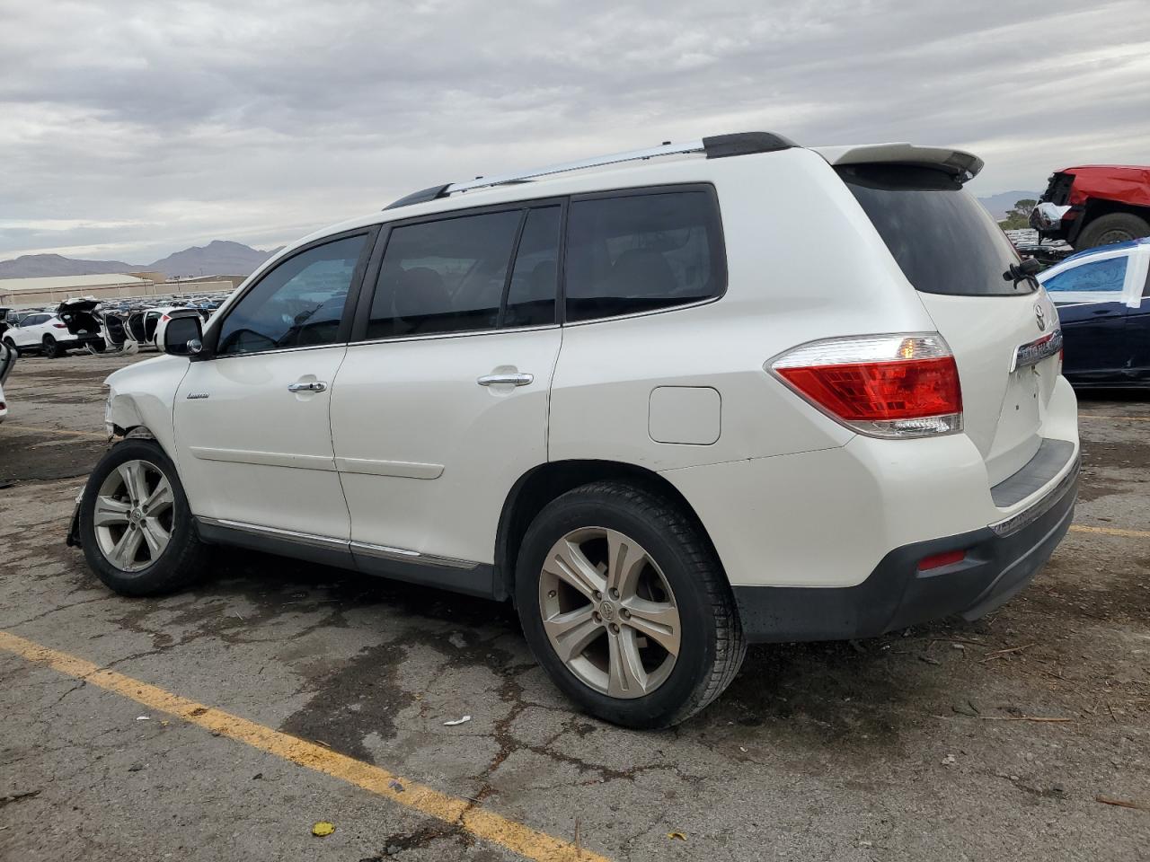 TOYOTA HIGHLANDER LIMITED